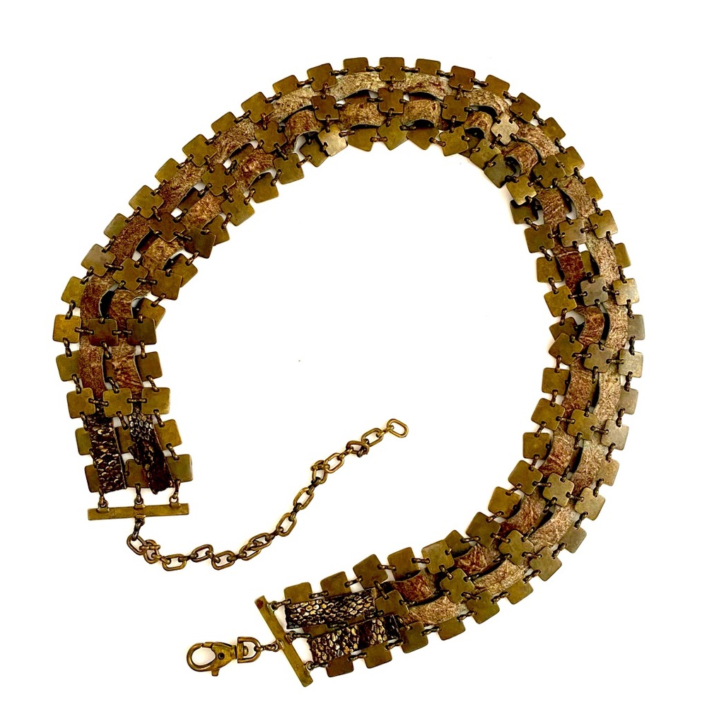 Metal Chain Statement Belt - Picture 3 of 4